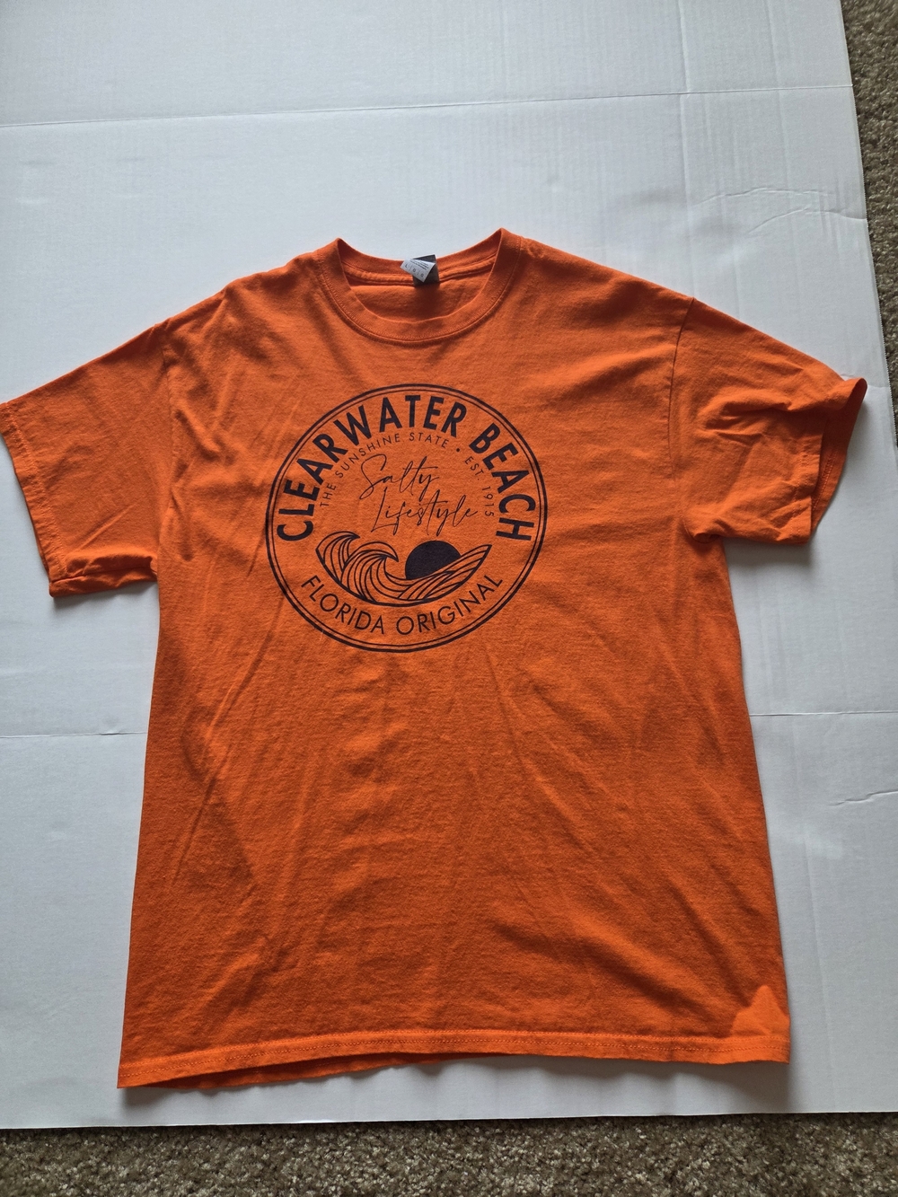 Gildan Clearwater Beach Florida Salty Lifestyle Orange Graphic T-Shirt Mens L